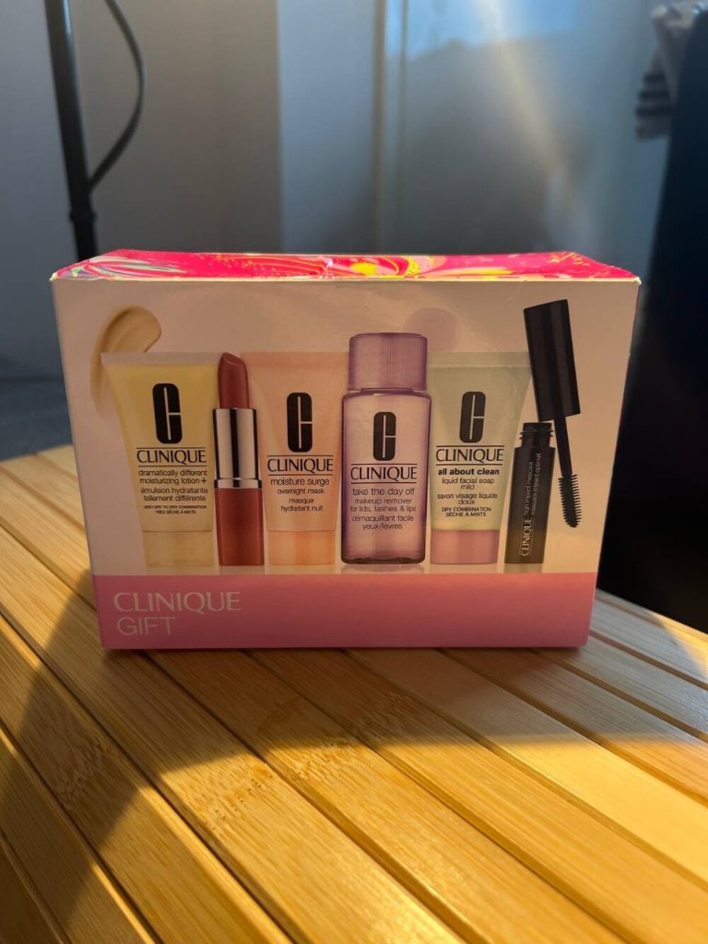 Clinique Makeup and Skin Care Set (6 items) Unopened